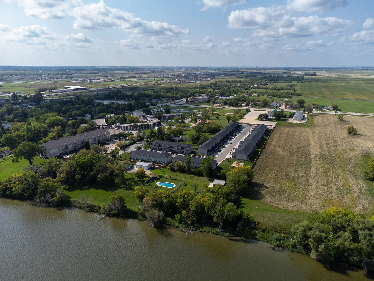 Balderstone River Estates — Photo 4