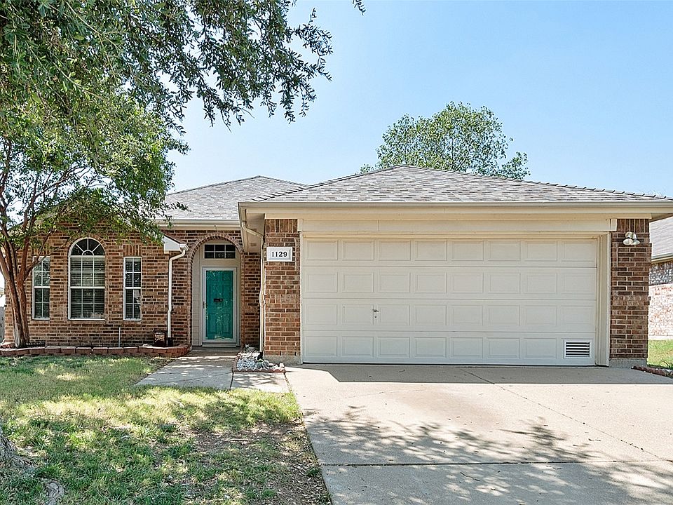 1129 Sweetwater Dr, Burleson, TX 76028 MLS 20734515 Zillow