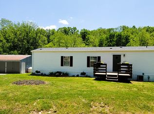 4076 Robertson Rd, Grovespring, MO 65662