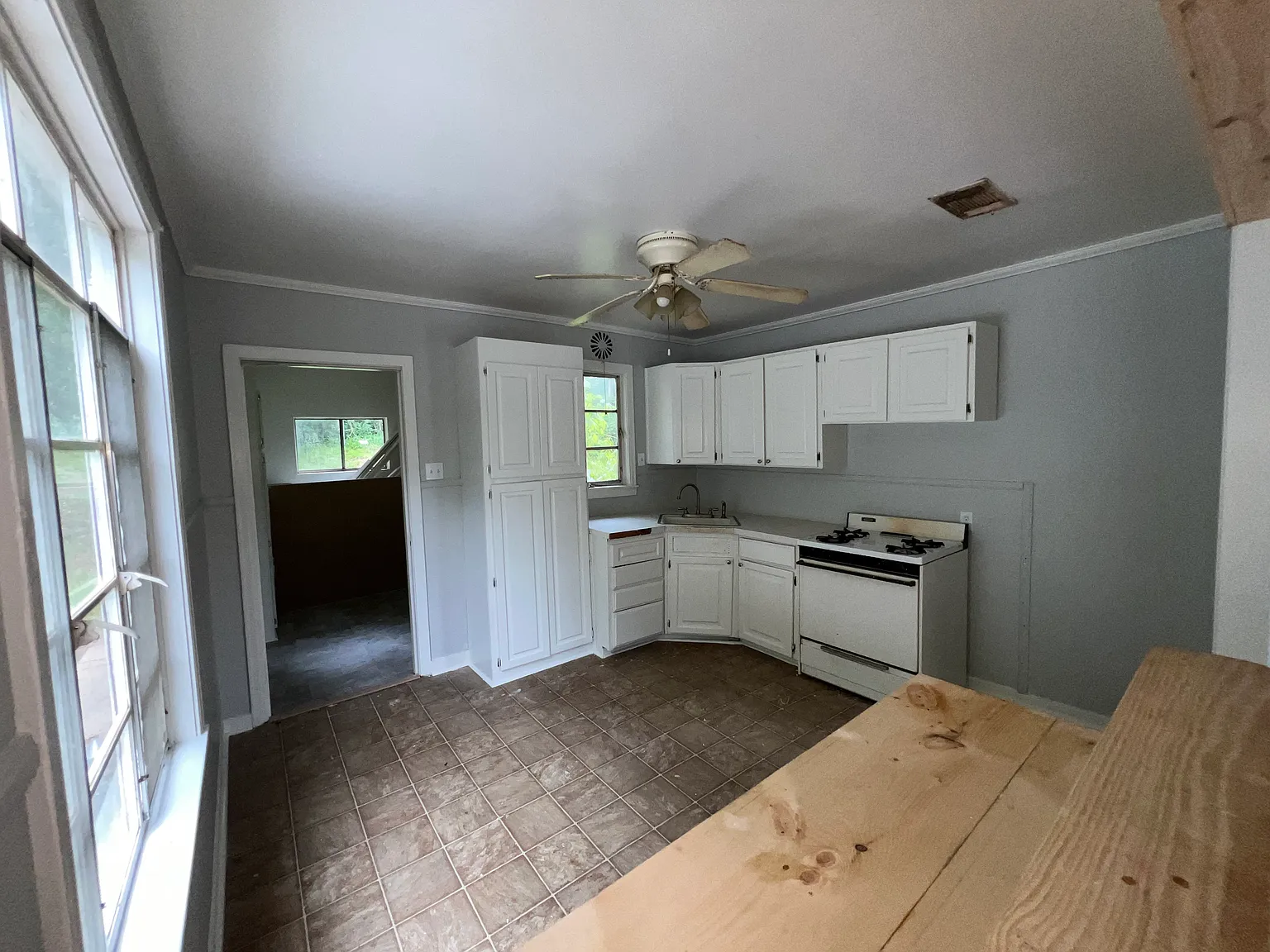 3603 Ridgewood Rd — Photo 4
