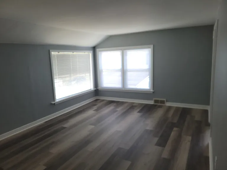 513 Home Ave — Photo 3