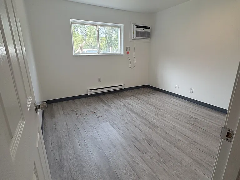 750 Michigan Ave E #4 — Photo 14