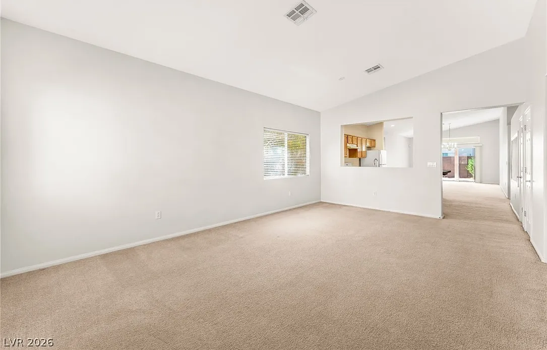 3 bed, 2.5 bath, 1656 sqft, $2,100 — Photo 3