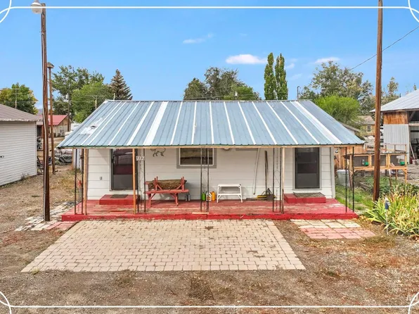 112 S 3rd St, Shoshone, ID 83352
