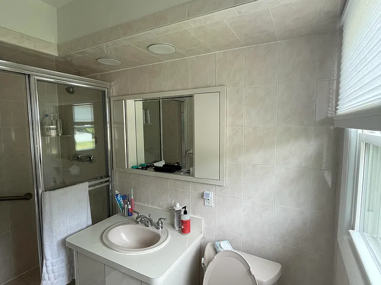 4 Judith Ct — Photo 11