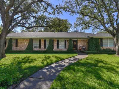 704 Pershing Dr, College Station, TX, 77840