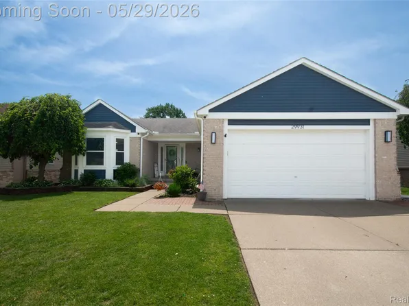 29931 Rosslyn Ave, Garden City, MI 48135