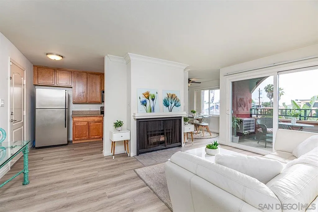 840 Turquoise St — Photo 1
