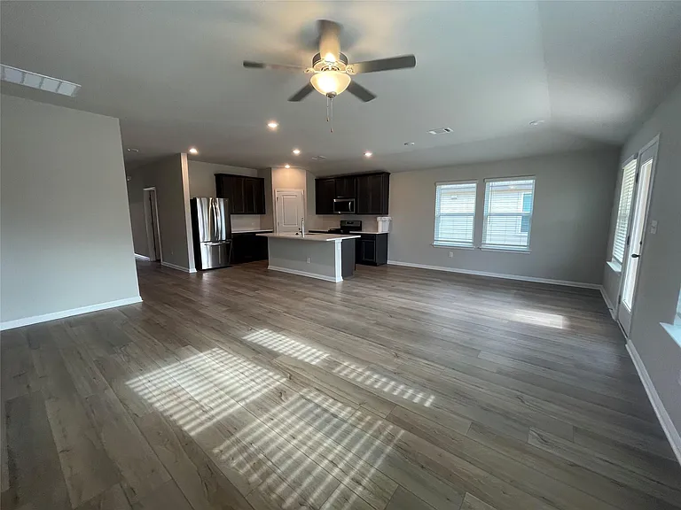 404 Grasslands Trl — Photo 9