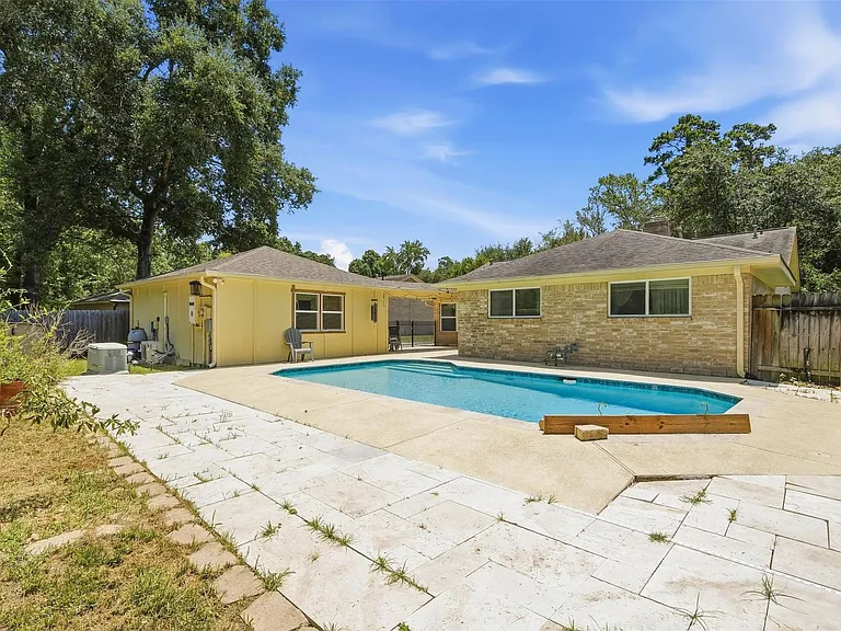 3807 Glenwood Springs Dr — Photo 25