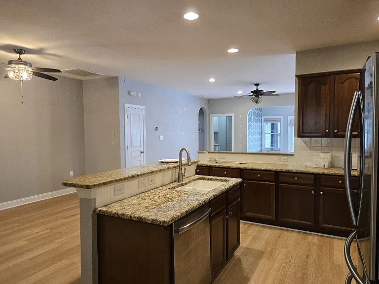 8014 Ladys Secret Dr — Photo 11