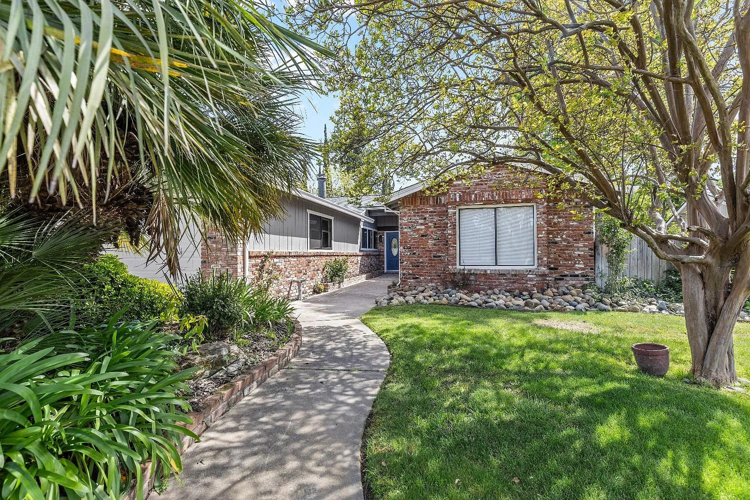 8067 Glen Creek Way photo 1