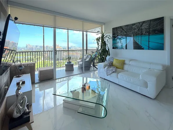 20379 W Country Club Dr APT 2334, Aventura, FL 33180
