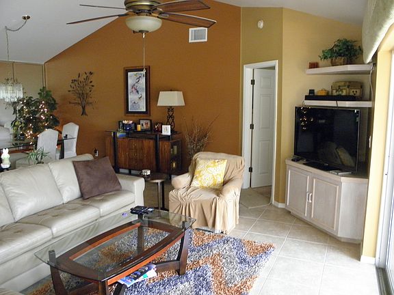 3rd image of 8221 Grand Palm Dr APT 3