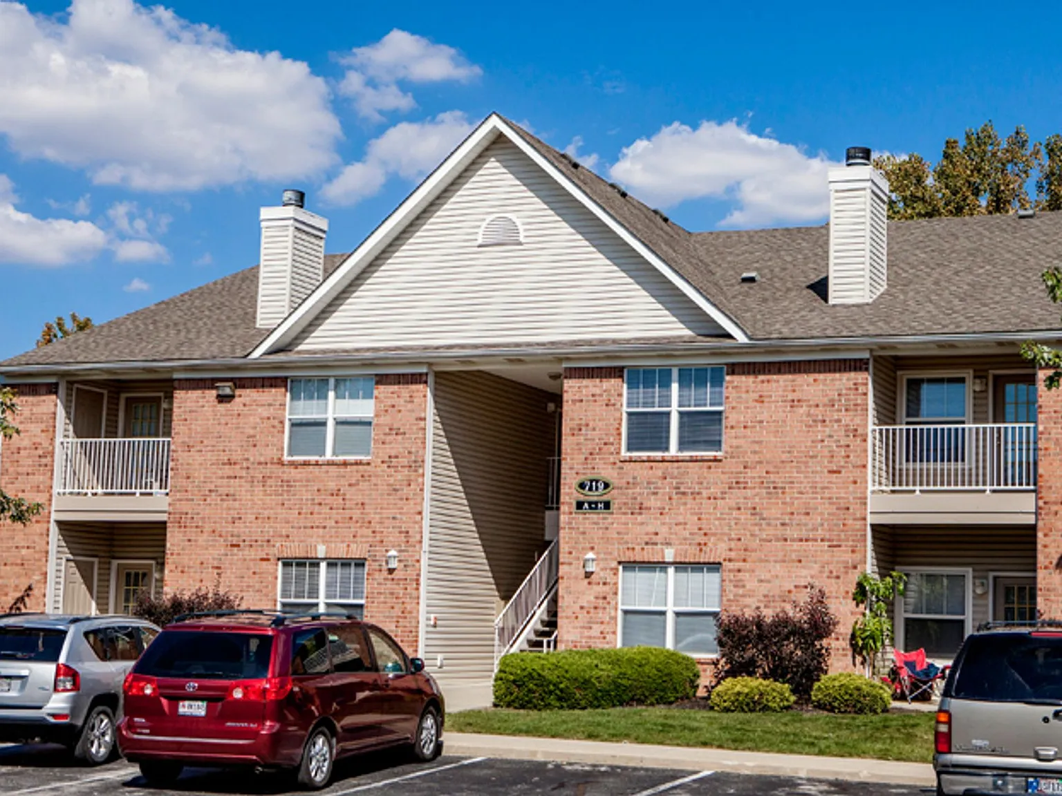 Bayberry Place Apartments — Photo 2
