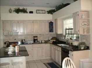 2004 Oakwood Knoll Ct, Valrico, FL 33596