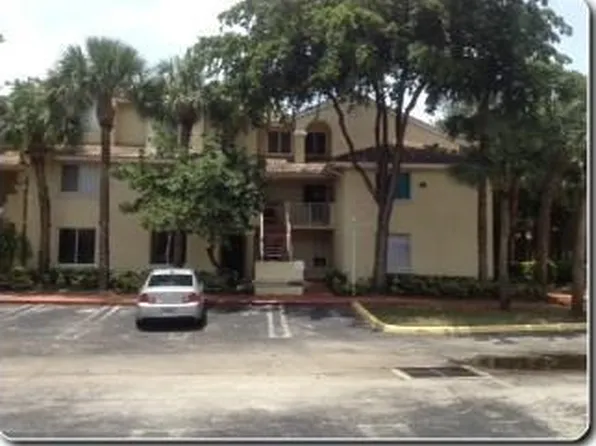 3103 Glenmoor Dr, West Palm Beach, FL 33409