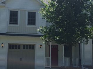 85 N Main St APT 8, Uxbridge, MA 01569