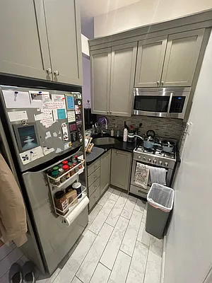 Rented by City Connections Realty | media 7
