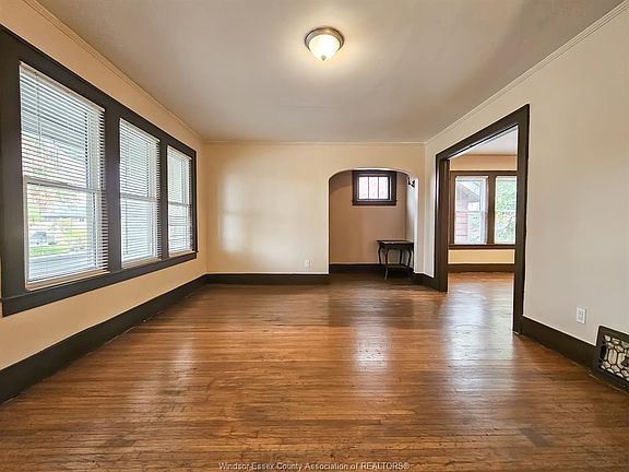 2nd image of 1342 Parent Ave