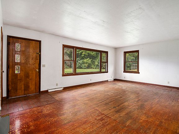 5th image of 13603 Ts Ave E