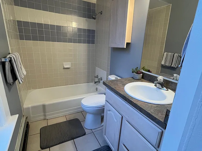 324 Broad St #A — Photo 16