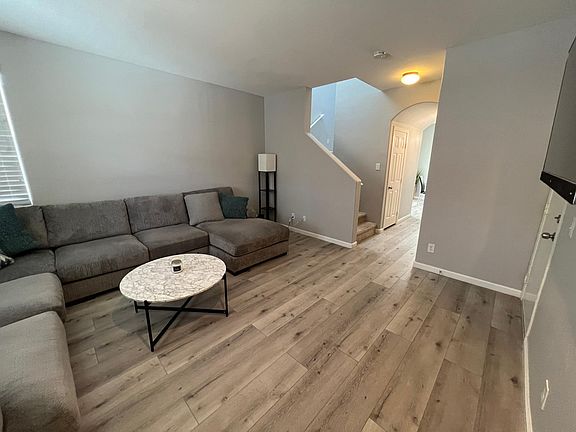 3rd image of 7710 Hampton Cove Ln