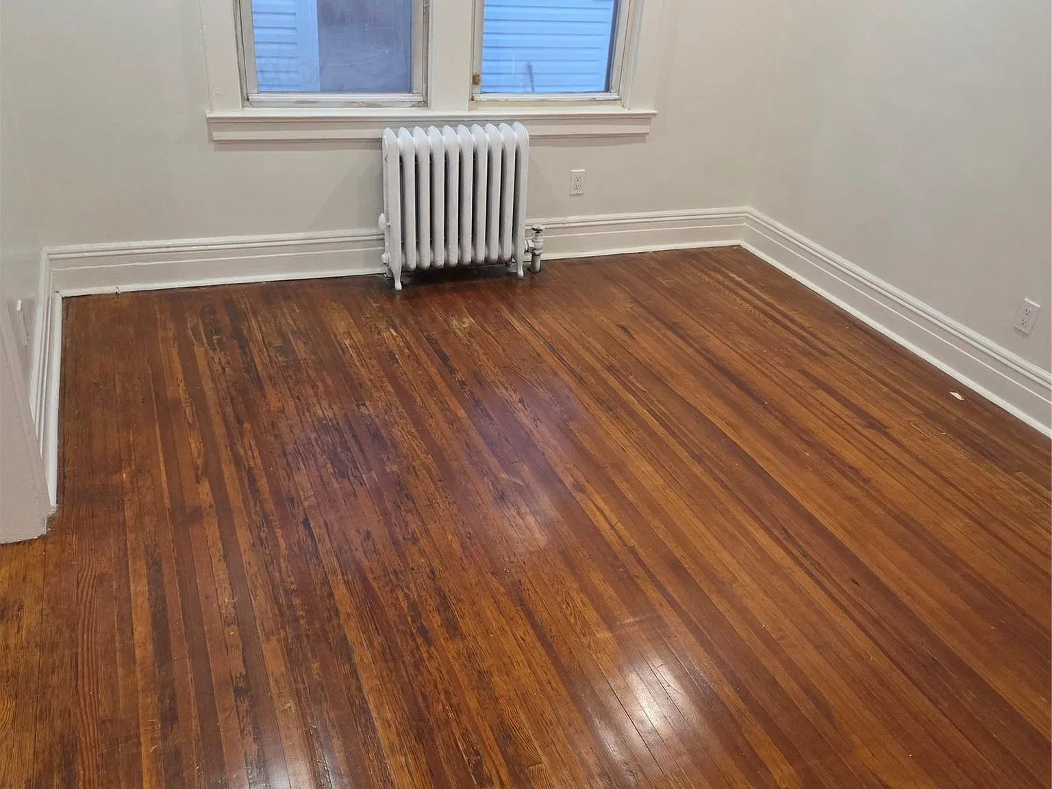 3 bed, 30.0 bath, 1142 sqft, $4,000 — Photo 4