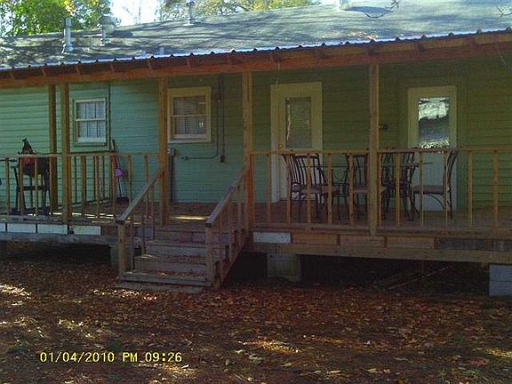 3rd image of 1322 Lake Dr
