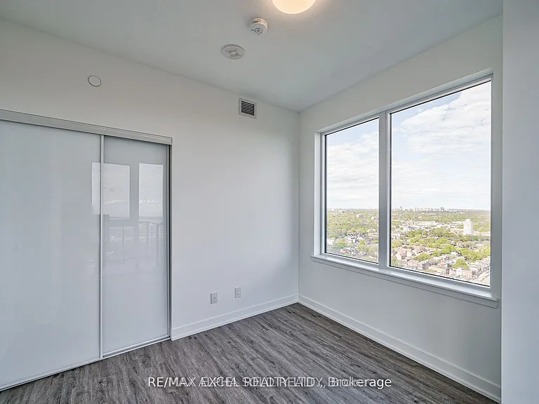 5 Defries St #3402 — Photo 21