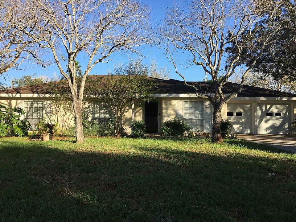 1st image of 1008 Palm Valley Dr E