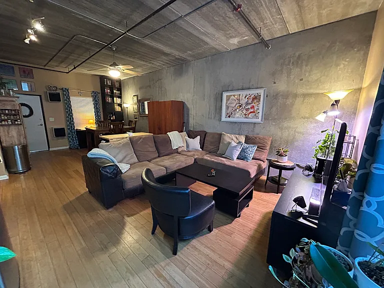 1 Cool Blow St #128 — Photo 4