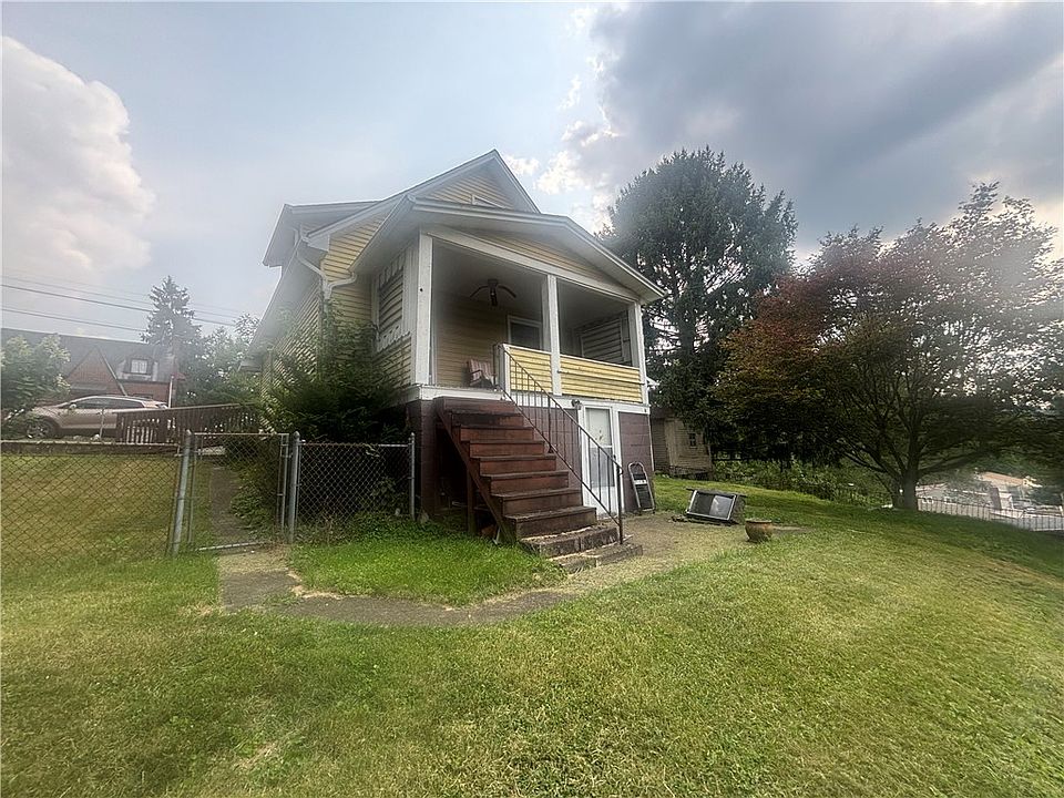 1st image of 334 Manhattan Ave