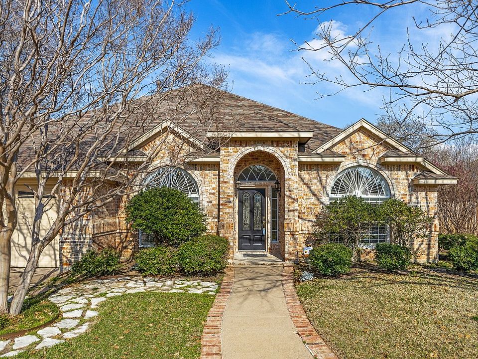 1st image of 9 Waterwood Ct