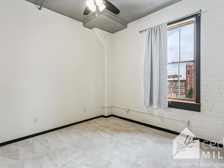 201 S Saint Francis Ave #502 — Photo 15