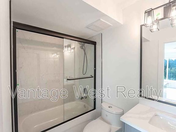 4th image of 830 Westview Way #30