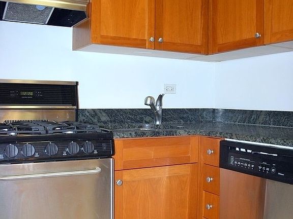 2nd image of 330 E 46th St APT 10M