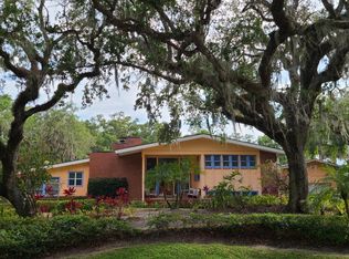 526 Date Palm Rd, Vero Beach, FL 32963