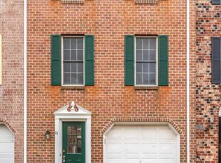 15 Stonewall Ct, Harpers Ferry, WV 25425