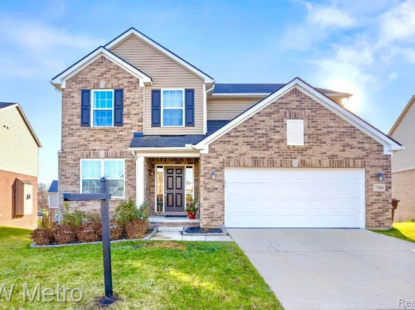 7966 Hallie Dr, Ypsilanti, MI 48198