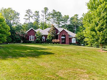 2900 Waterford Lane