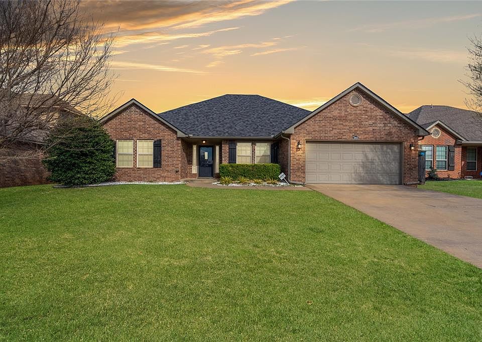 1st image of 2900 Indian Grass Ct