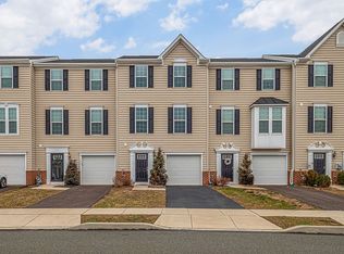 196 Stone Hill Dr, Pottstown, PA 19464