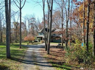 1057 North Rd, Killingly, CT 06241