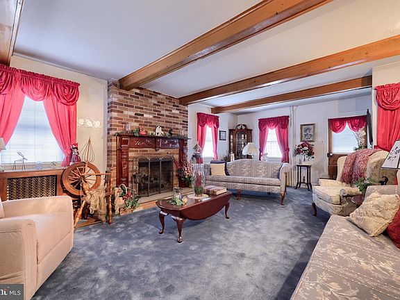 4th image of 430 Stehman Rd