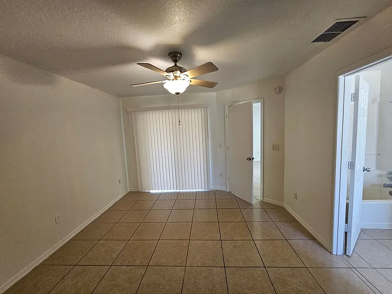 2611 Hollow Ln — Photo 6
