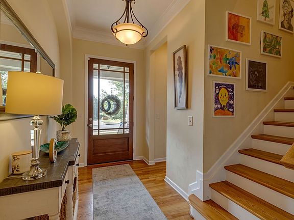 5th image of 536 Fort Lee Ct
