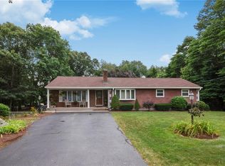 136 Jenckes Hill Rd, Lincoln, RI 02865