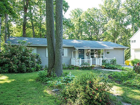2nd image of 2851 Green Willow Dr