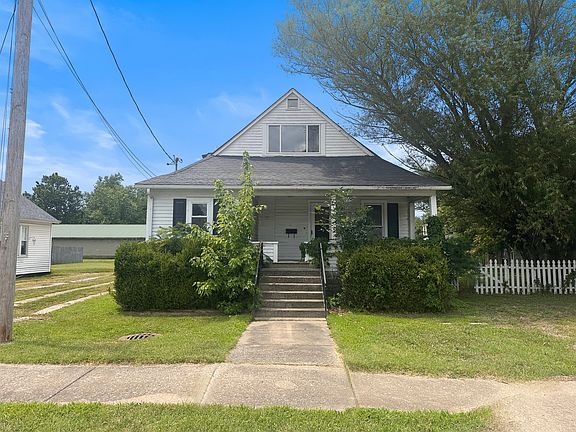 2nd image of 1415 N Park Ave